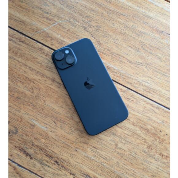 Apple IPhone 15 - 128GB Black Unlocked - Picture 1 of 3